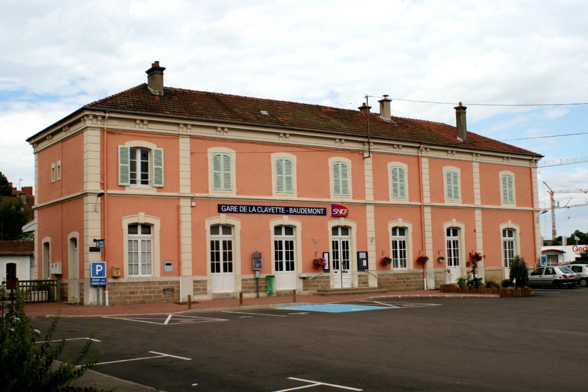 Les Perruchons Ancienne Grange Renovee Avec Soin Ozolles Exterior foto